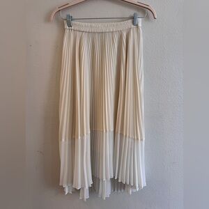 Club Monaco Cream and White A-Line Skirt, Size Small